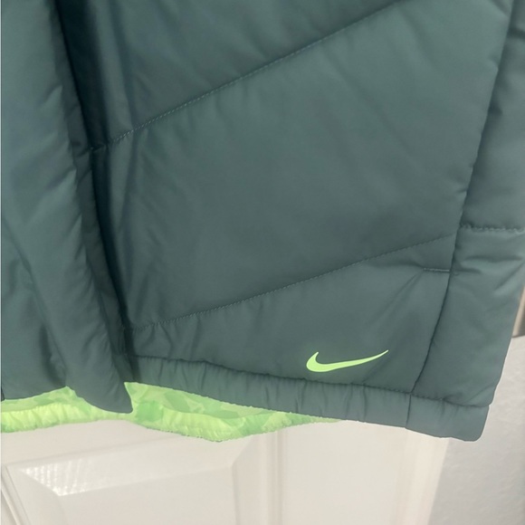 NWT Nike Therma-FIT Repel Reversible Puffer Vest Size XS - Picture 3 of 11